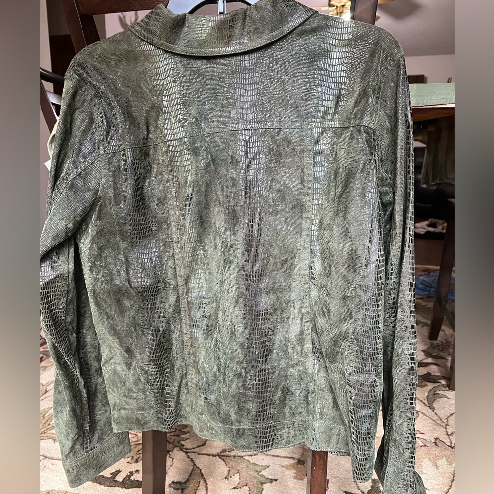 Lightweight jacket - Picture 2 of 2